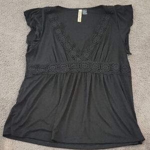 Eyeshadow Women's Black Lace Trim Blouse